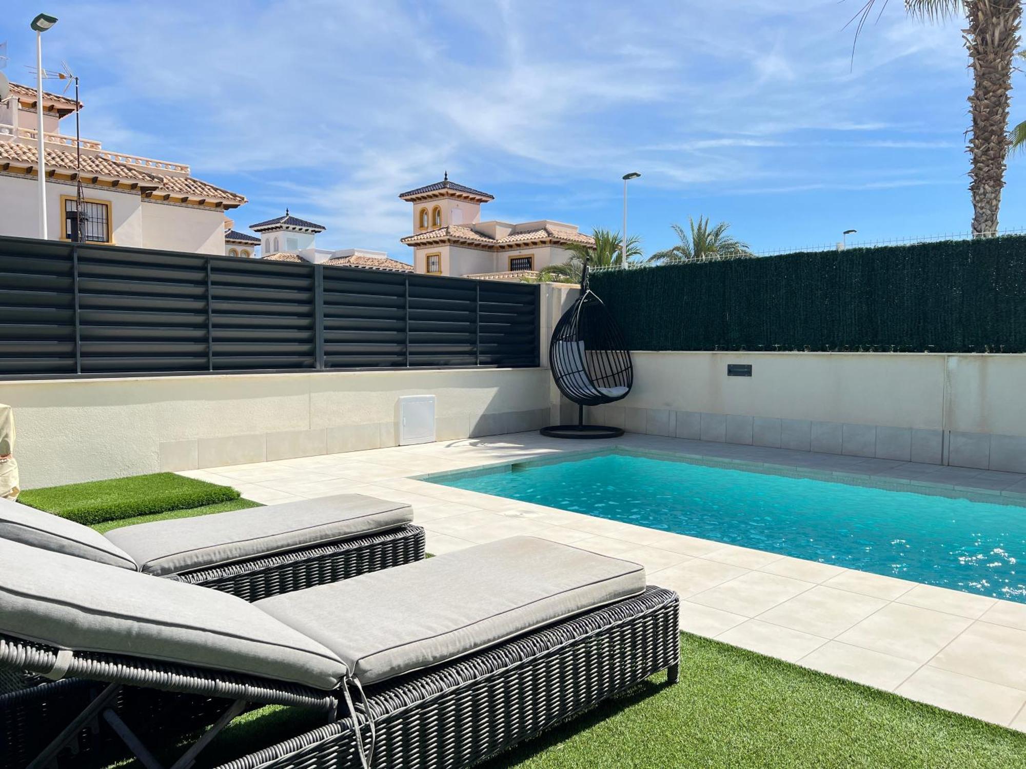 Villa Deluxe La Marina Beach Alicante Bagian luar foto